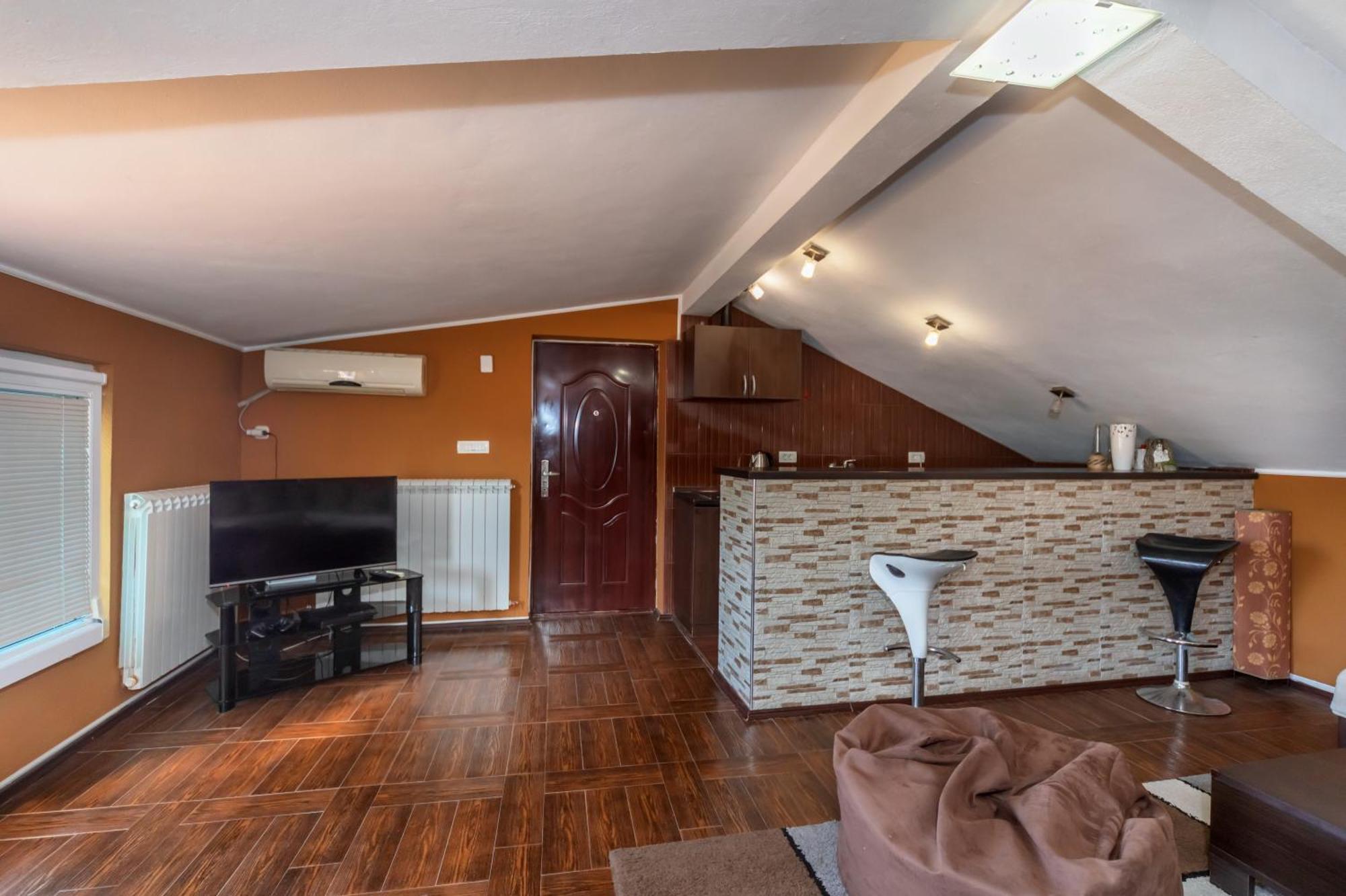 Apartments Pod Lozom With Seaview Petrovac Værelse billede
